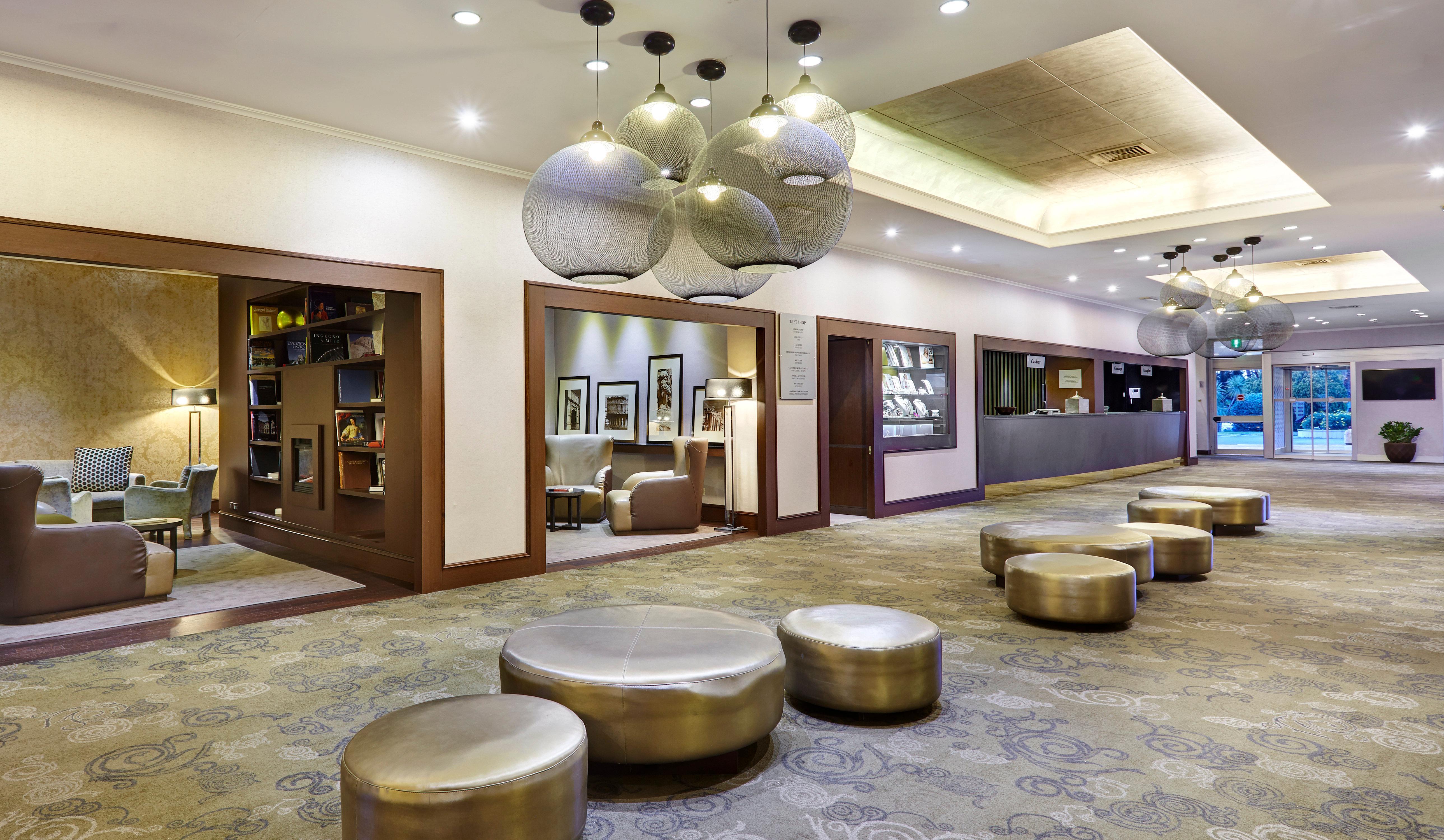 Crowne Plaza St. Peter's By Ihg 4* Roma